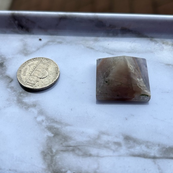 Amethyst Pyramid - Picture 2 of 3